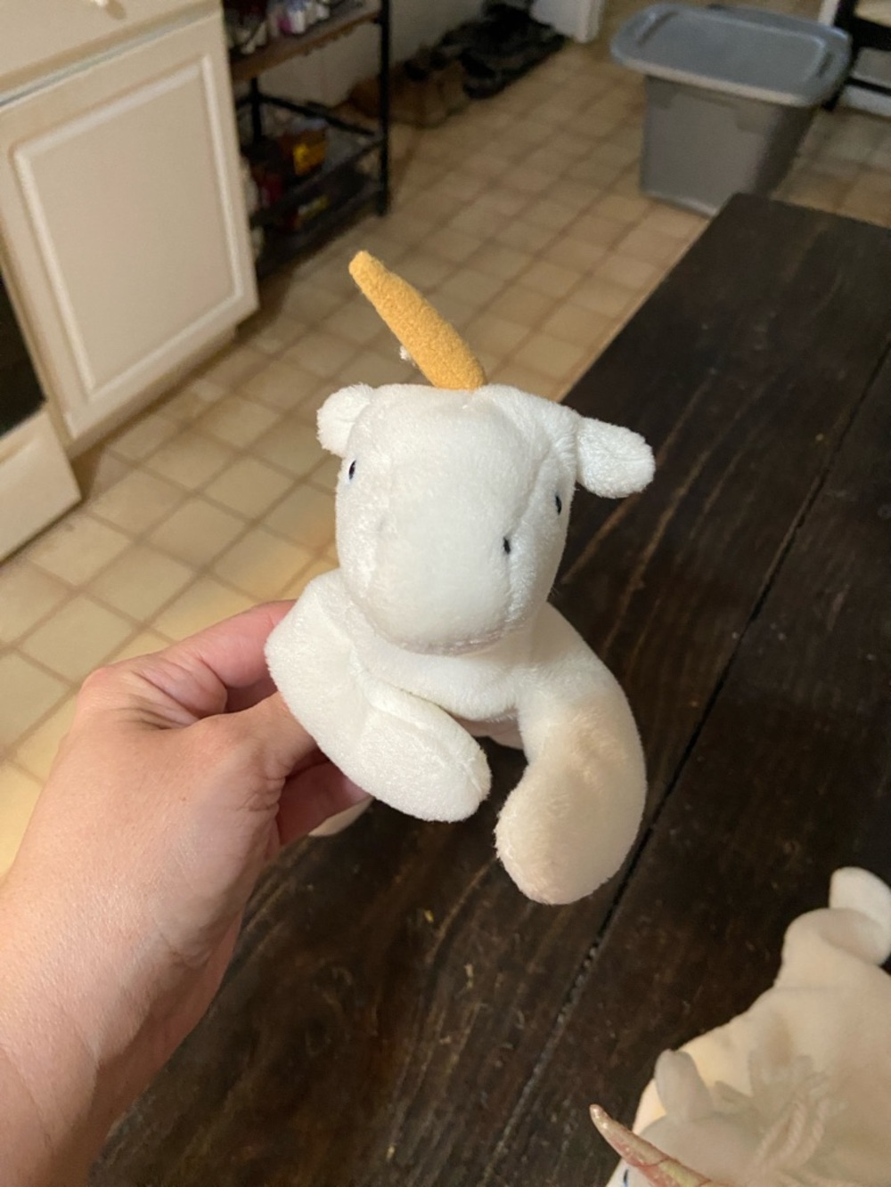 Ty White Mystic Beanie Baby Plush Pair with Iridescent Horn and Gold Accent - Picture 2 of 8